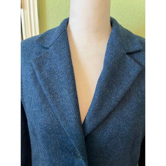 Vintage Talbots Petites Made In Italy Blue 100% Wool 3 Button Blazer. 8 - Picture 4 of 9